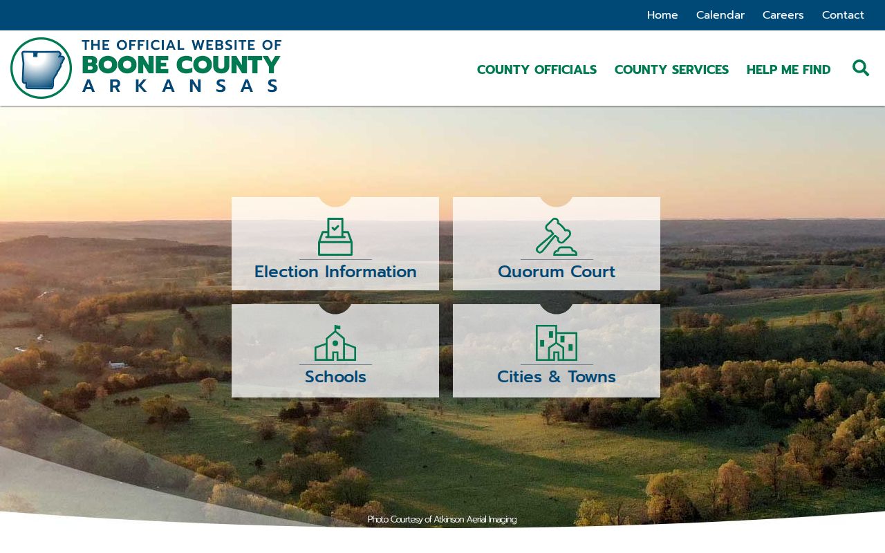 Boone County courthouse and court docket offices